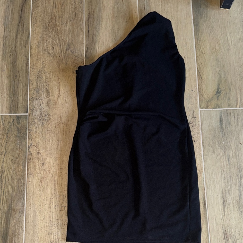 Jump Black One-Shoulder Dress